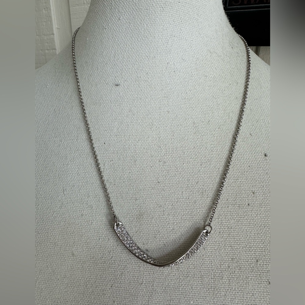Silvertone bypass modernist rhinestone bar necklace